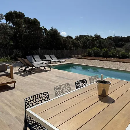 Alix *